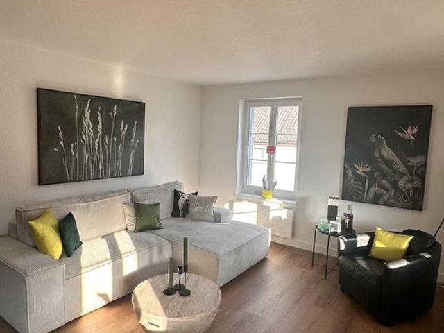 2.5 Zimmer, 60 m², 1. Stock