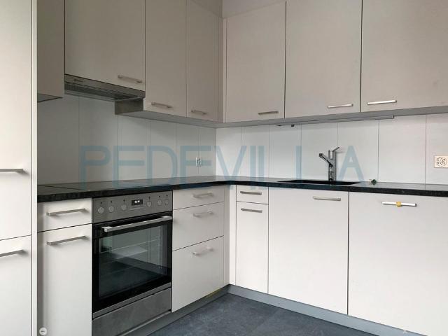 2.5 Zimmer, 60 m², 1. Stock