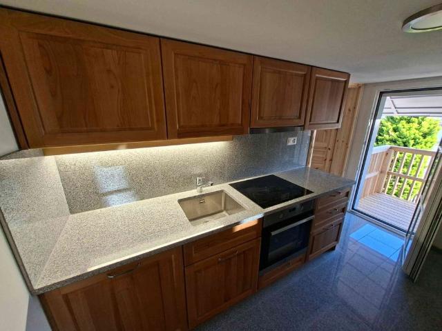 2.5 Zimmer, 60 m², 1. Stock