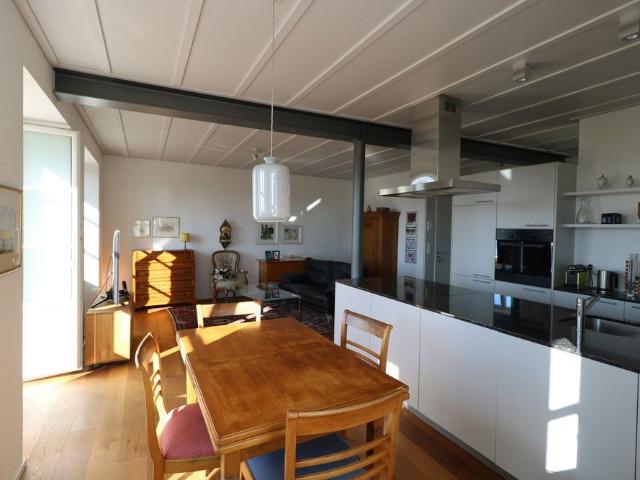 2.5 Zimmer, 60 m², 1. Stock