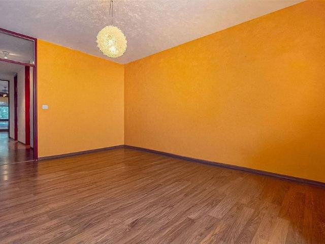 2.5 Zimmer, 60 m², 1. Stock