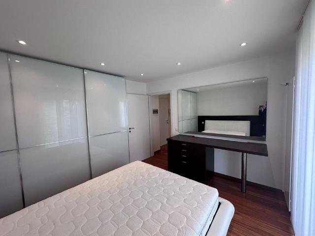 2.5 Zimmer, 60 m², 2. Stock