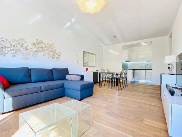2.5 Zimmer, 60 m², 2. Stock