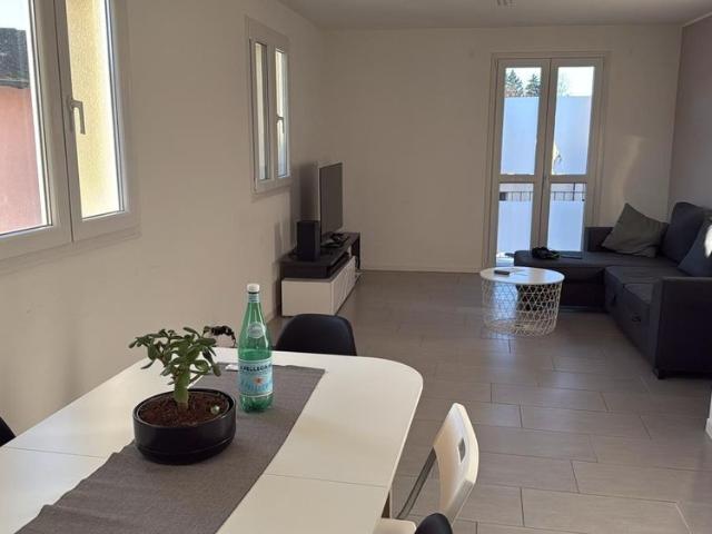 2.5 Zimmer, 60 m², 2. Stock