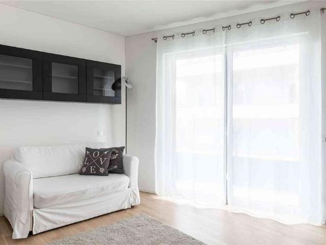 2.5 Zimmer, 60 m², 2. Stock