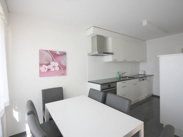 2.5 Zimmer, 60 m², 2. Stock