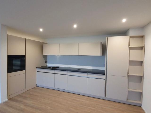 2.5 Zimmer, 60 m², 2. Stock