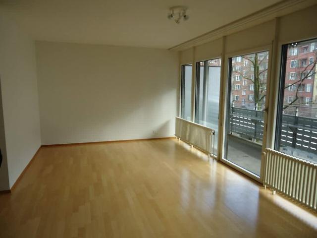 2.5 Zimmer, 60 m², 4. Stock