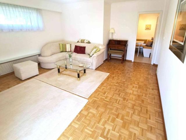 2.5 Zimmer, 60 m², EG