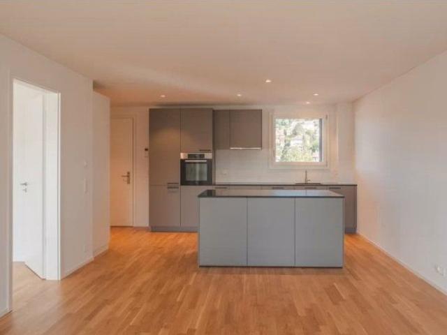 2.5 Zimmer, 61 m², 4. Stock