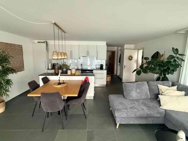 2.5 Zimmer, 62 m², 1. Stock