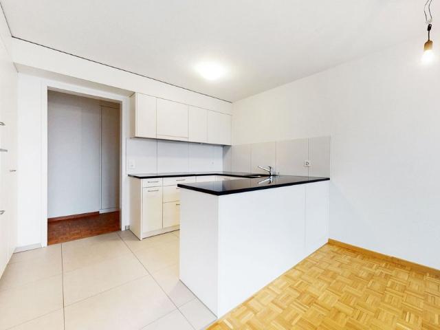 2.5 Zimmer, 74 m², 2. Stock