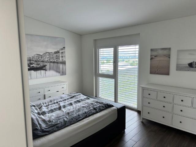 2.5 Zimmer, 74 m², 2. Stock