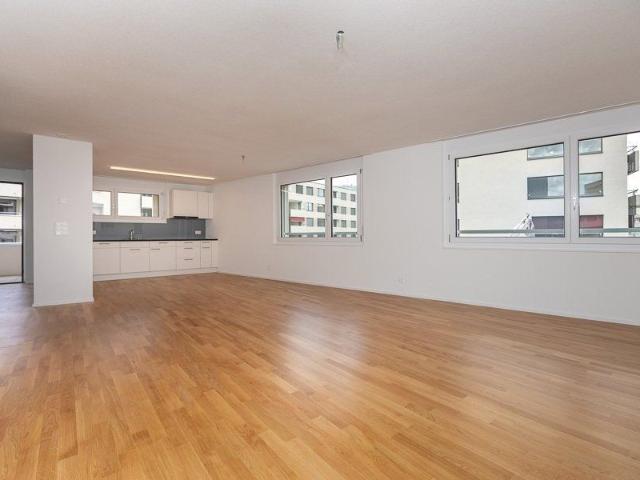 2.5 Zimmer, 75 m², 3. Stock