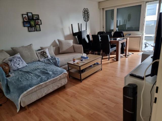 2.5 Zimmer, 75 m², 1. Stock