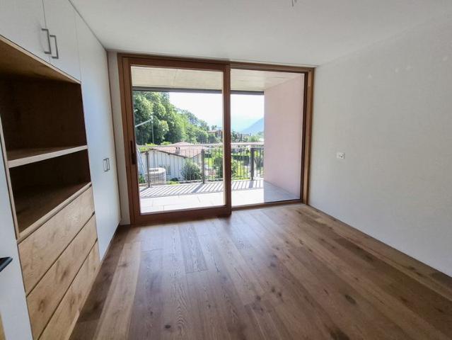 2.5 Zimmer, 75 m², 1. Stock