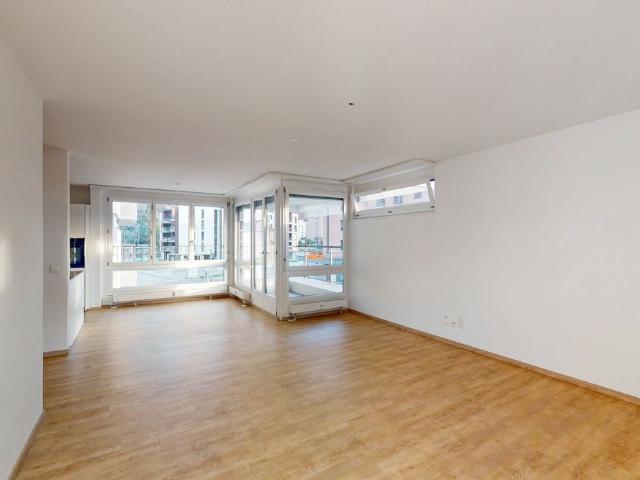 2.5 Zimmer, 75 m², 2. Stock