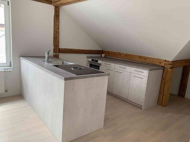 2.5 Zimmer, 75 m², 2. Stock