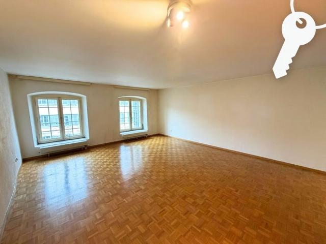 2.5 Zimmer, 75 m², 4. Stock