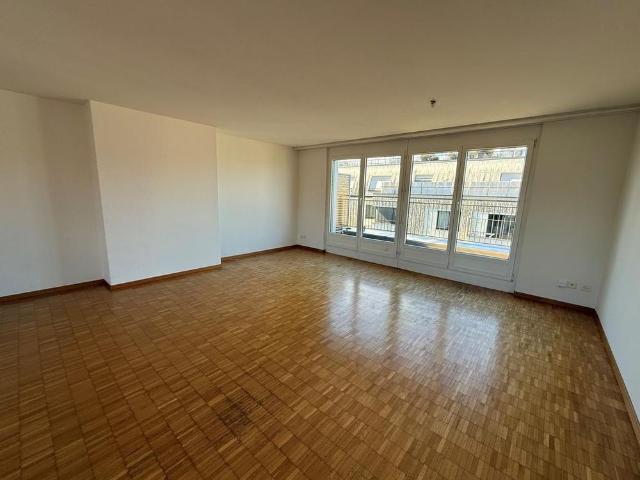 2.5 Zimmer, 75 m², 5. Stock