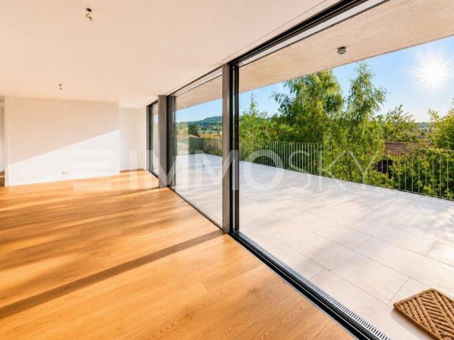 2.5 Zimmer, 75 m², EG
