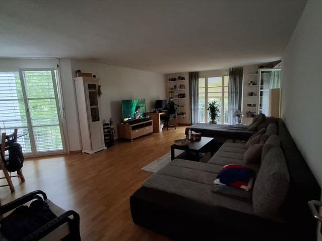 2.5 Zimmer, 76 m², 1. Stock