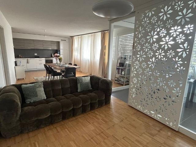 2.5 Zimmer, 77 m², 3. Stock