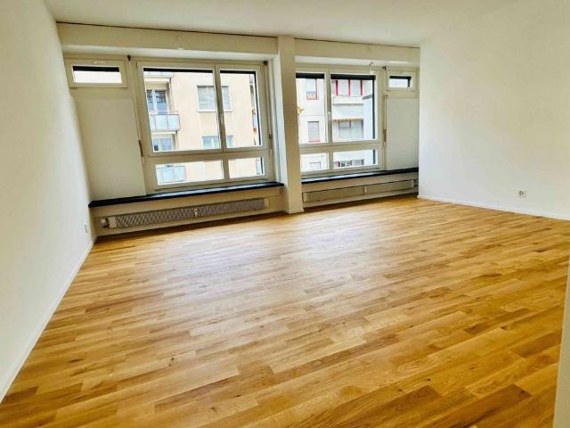 2.5 Zimmer, 77 m², 3. Stock