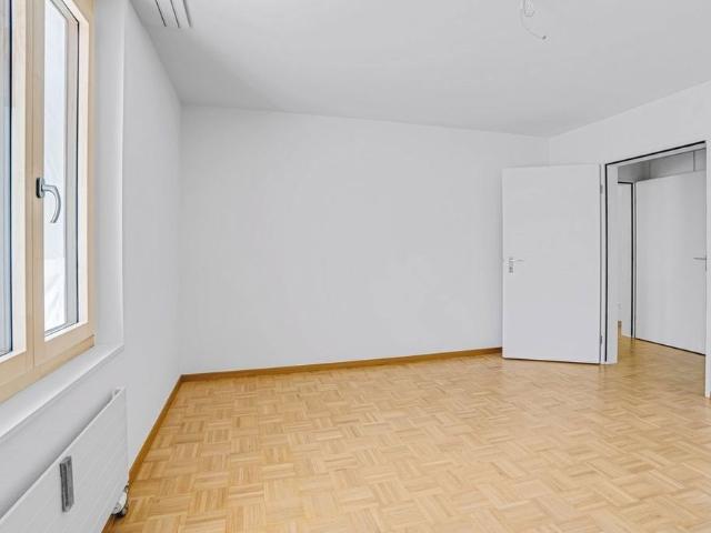 2.5 Zimmer, 77 m², 2. Stock