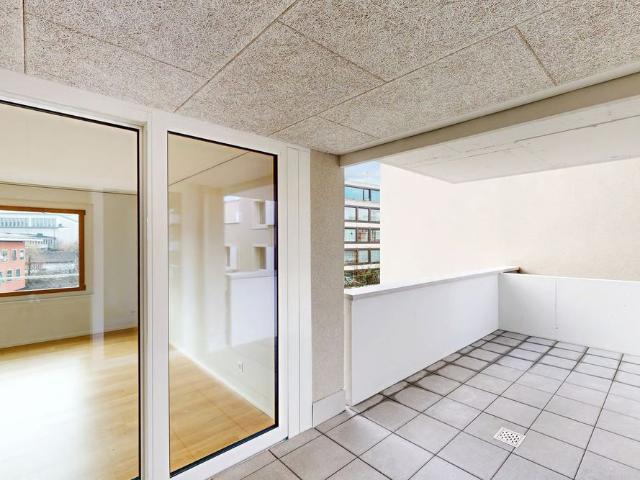 2.5 Zimmer, 77 m², 2. Stock