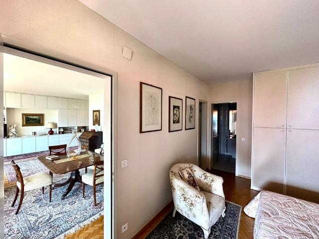 2.5 Zimmer, 77 m², 2. Stock