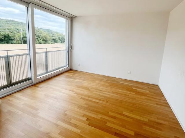 2.5 Zimmer, 77 m², 2. Stock