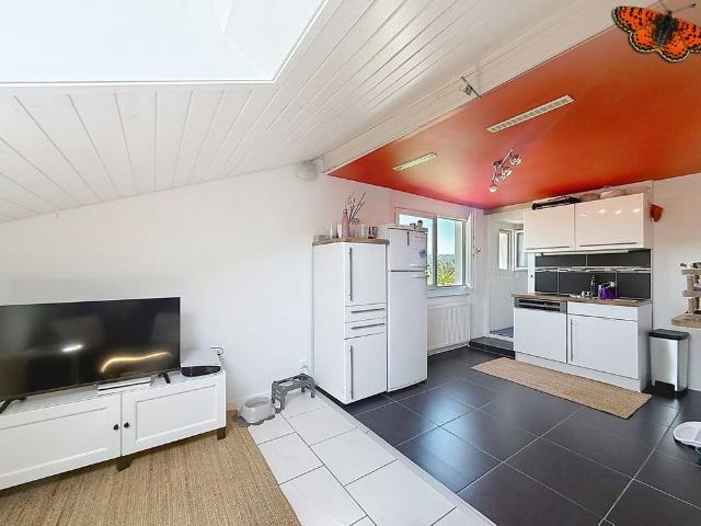 2.5 Zimmer, 79 m², 1. Stock