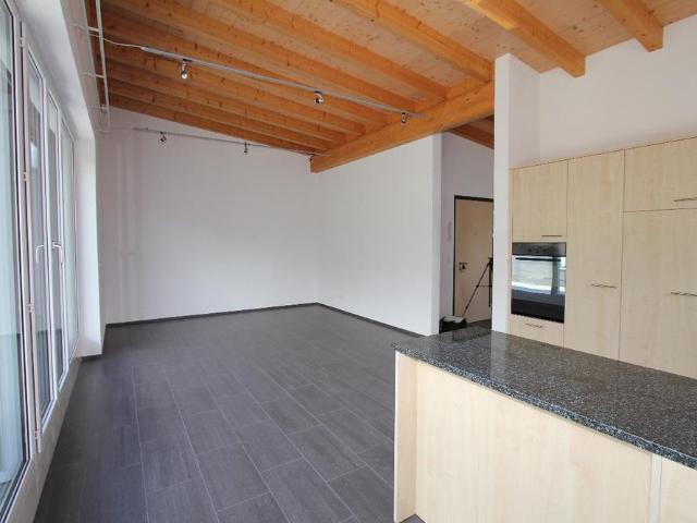 2.5 Zimmer, 70 m², 3. Stock