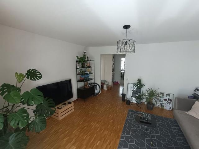 2.5 Zimmer, 70 m², 1. Stock