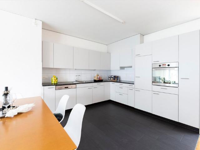 2.5 Zimmer, 70 m², 2. Stock