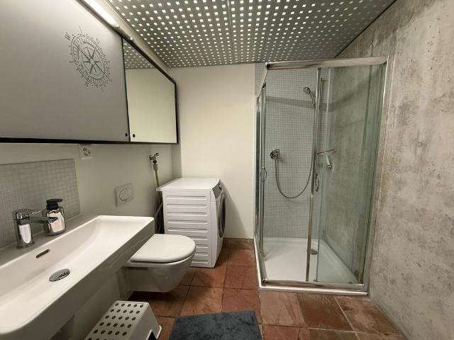 2.5 Zimmer, 70 m², 2. Stock
