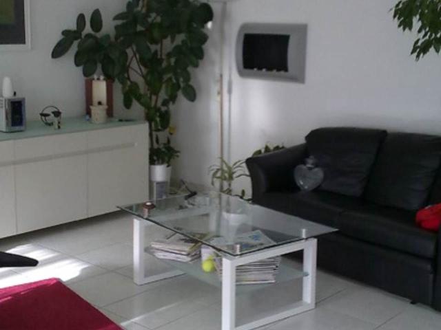 2.5 Zimmer, 70 m², 2. Stock