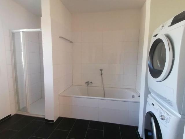 2.5 Zimmer, 70 m², 2. Stock