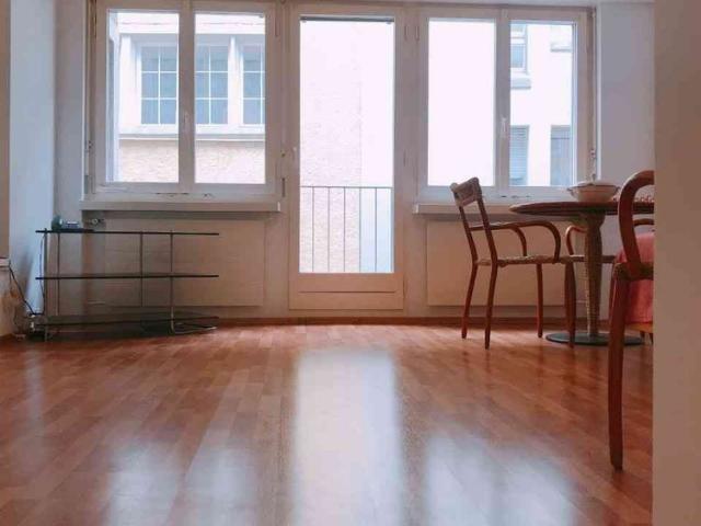 2.5 Zimmer, 70 m², 2. Stock