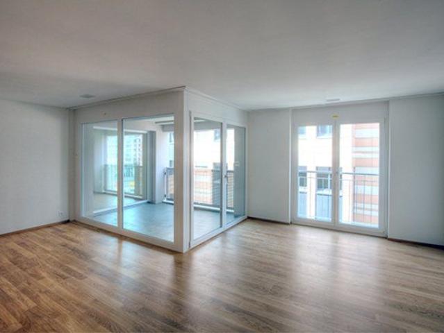 2.5 Zimmer, 70 m², 4. Stock