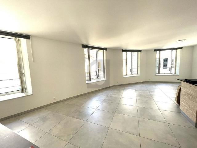 2.5 Zimmer, 70 m², EG