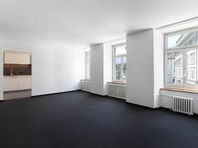 2.5 Zimmer, 71 m², 1. Stock