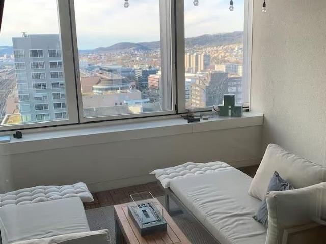 2.5 Zimmer, 72 m², 15. Stock