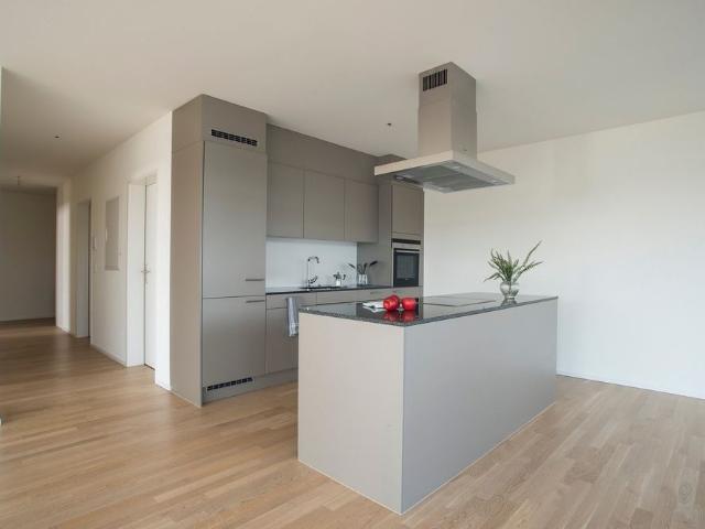 2.5 Zimmer, 72 m², 1. Stock