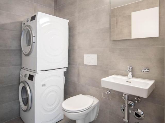 2.5 Zimmer, 72 m², 1. Stock
