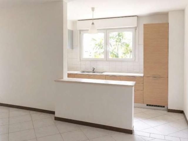 2.5 Zimmer, 72 m², 1. Stock