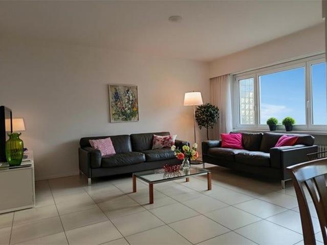 2.5 Zimmer, 73 m², 4. Stock