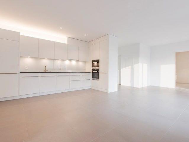 2.5 Zimmer, 84 m², EG