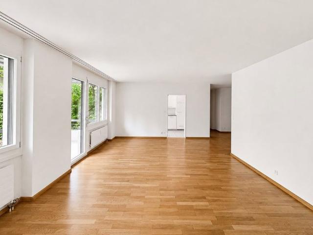 2.5 Zimmer, 85 m², 1. Stock